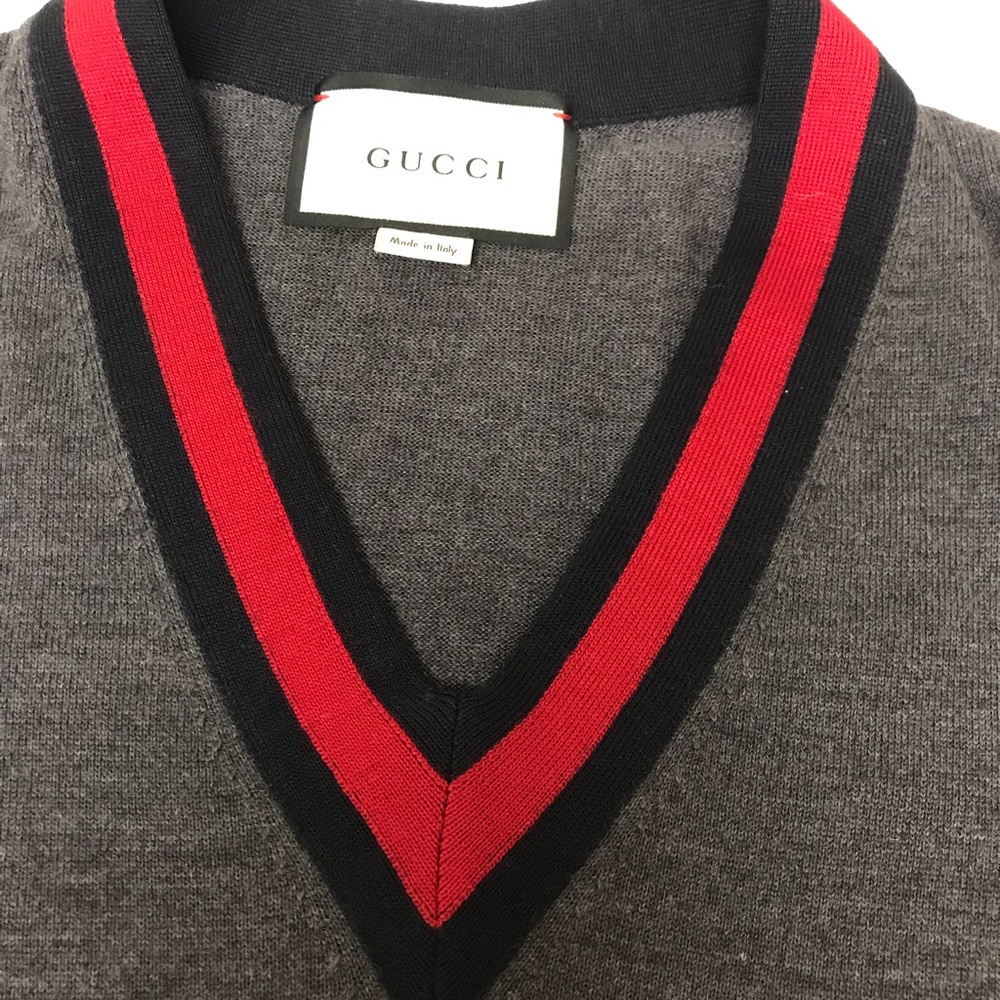 Gucci V Neck long sleeve sweatshirt S